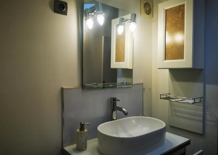 美丽人生公寓 *